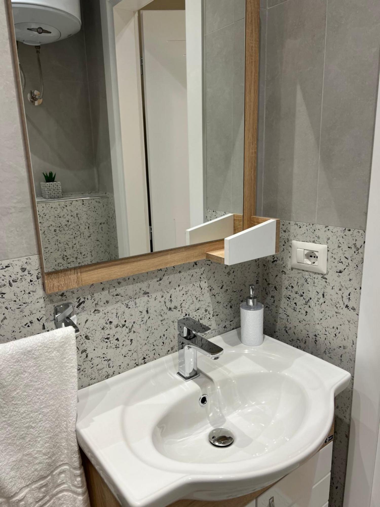 Costa Adriatica Apartments Durrës Rum bild